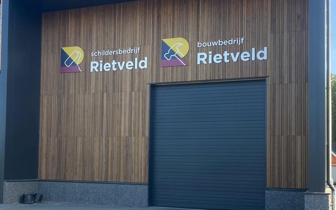 Clickwood on Grad Fraké Varibo bedrijfspand